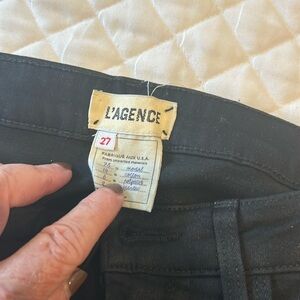 Very nice black jeans hardly worn